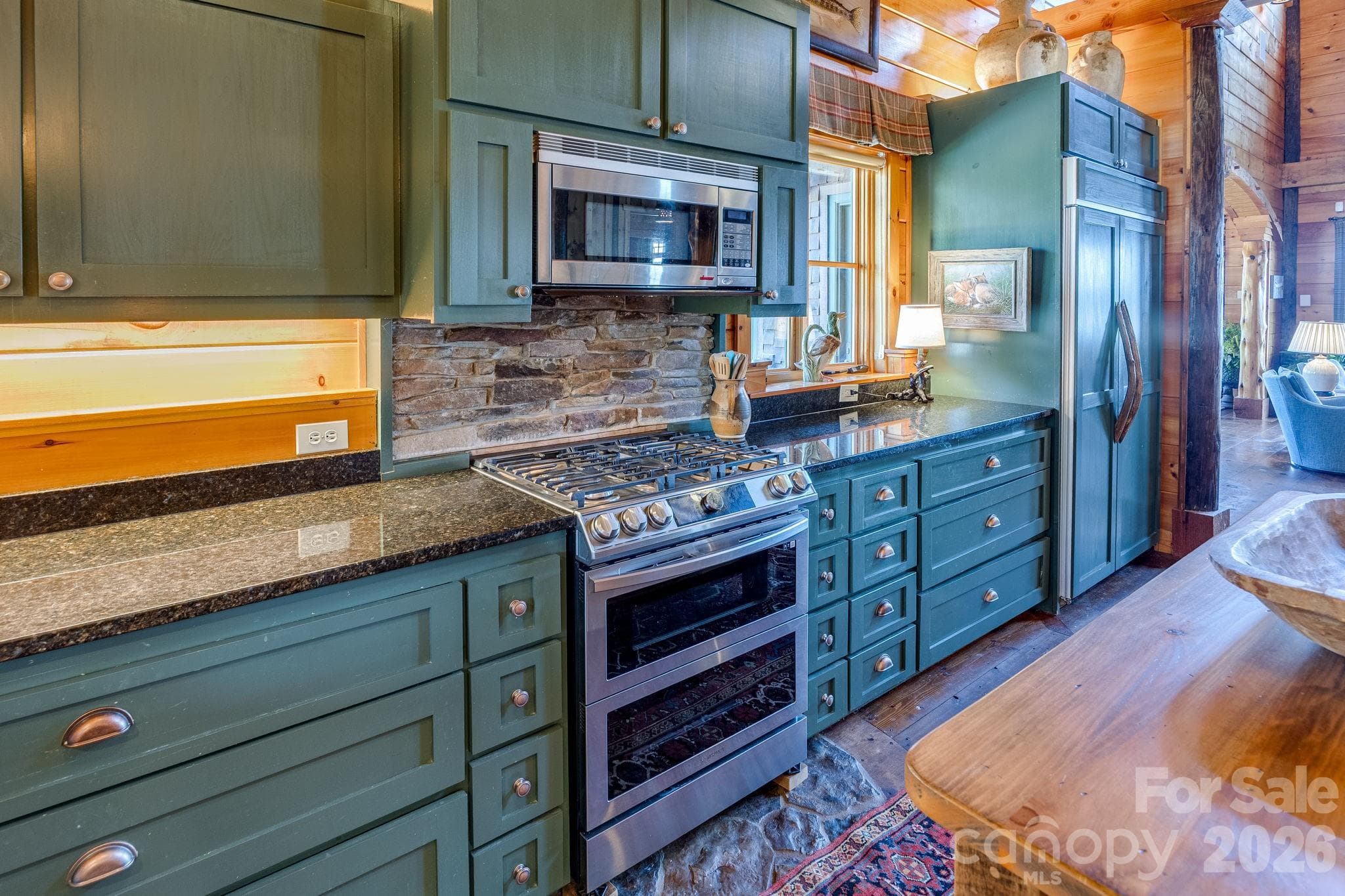 Kitchen - 197 Smooth Rock Point, Ridgeway