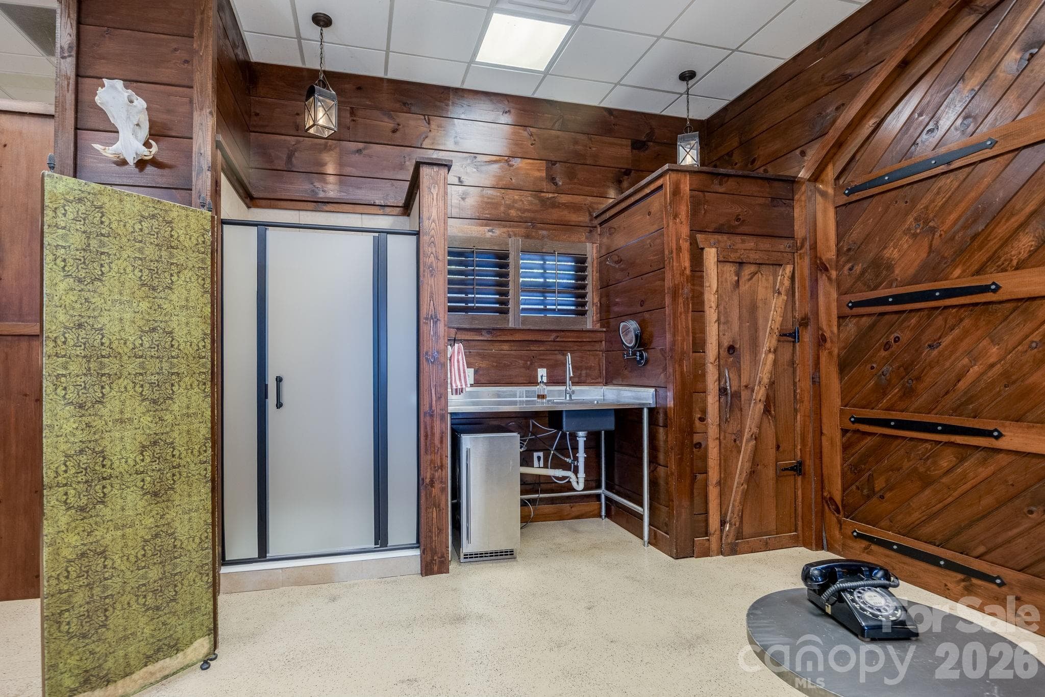 Fully Finished Basement With Stand up Shower and Private Water Closet - 197 Smooth Rock Point, Ridgeway