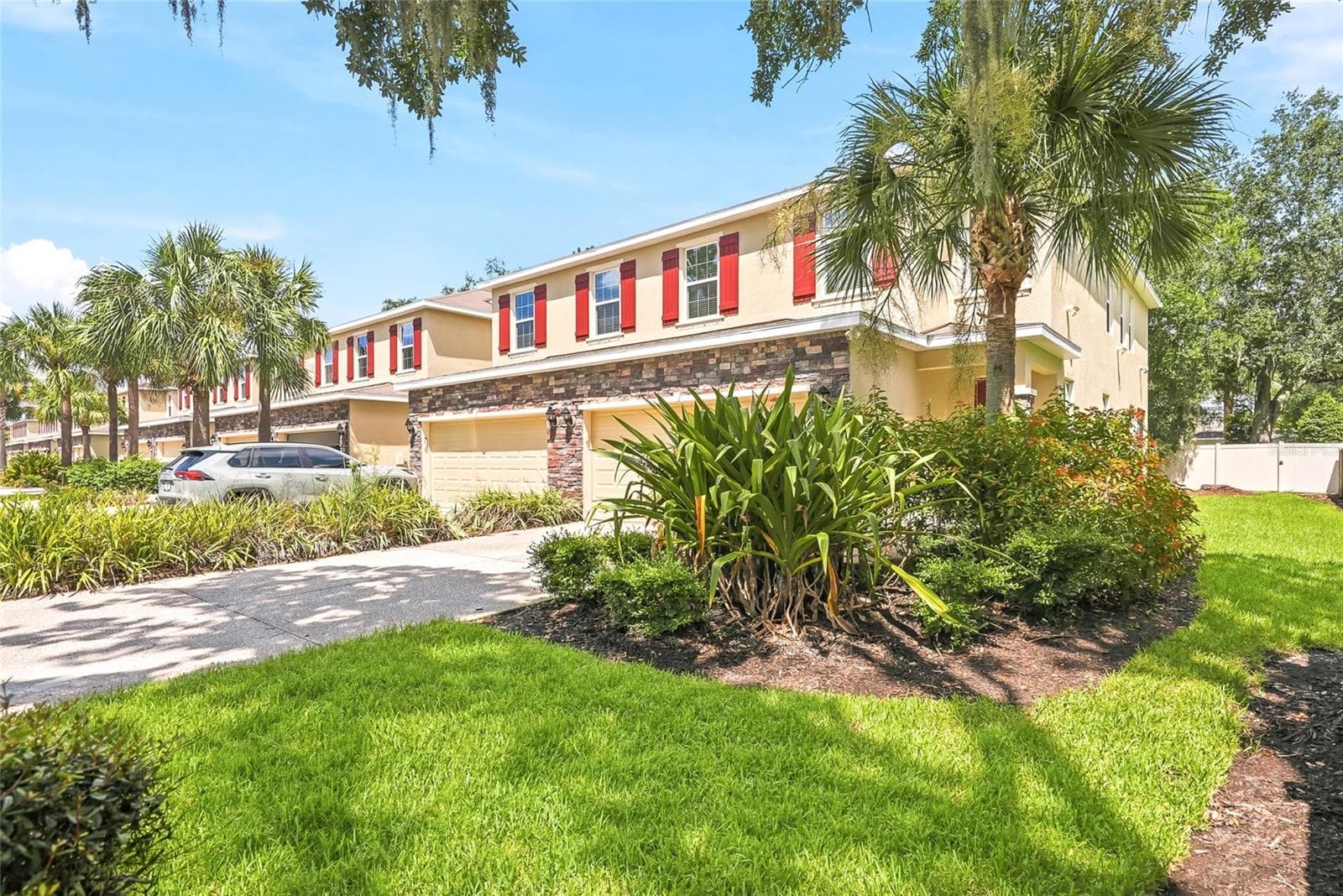 Townhouse at 13105 CANOPY CREEK DR, TAMPA, photo 4 of 46