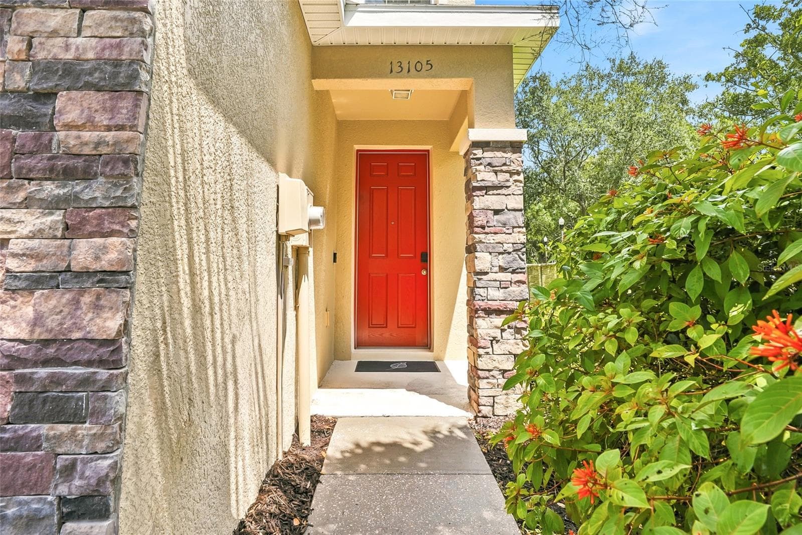 Townhouse at 13105 CANOPY CREEK DR, TAMPA, photo 5 of 46