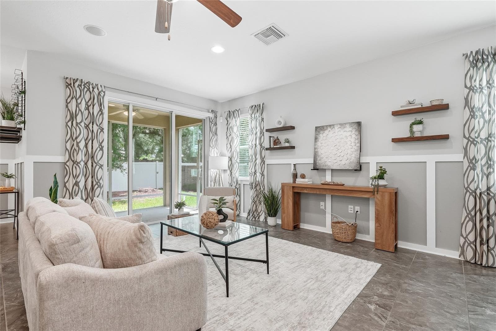Townhouse at 13105 CANOPY CREEK DR, TAMPA, photo 11 of 46