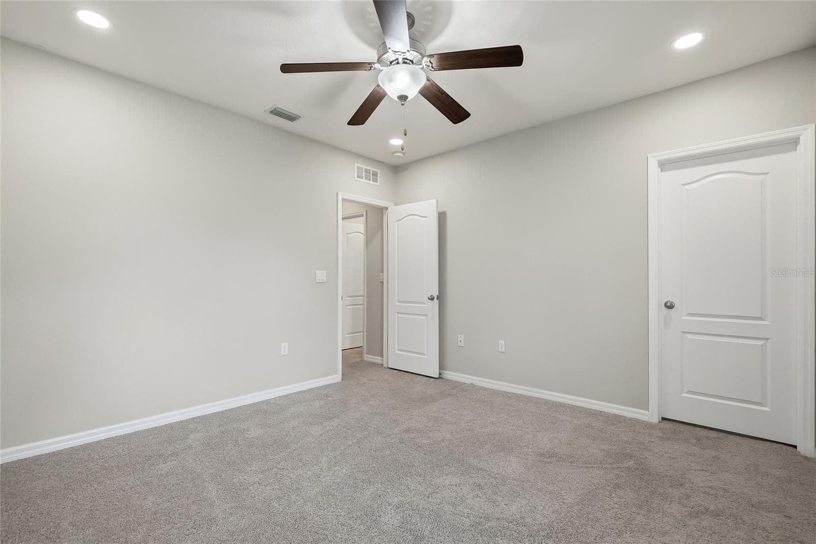 Townhouse at 13105 CANOPY CREEK DR, TAMPA, photo 36 of 46