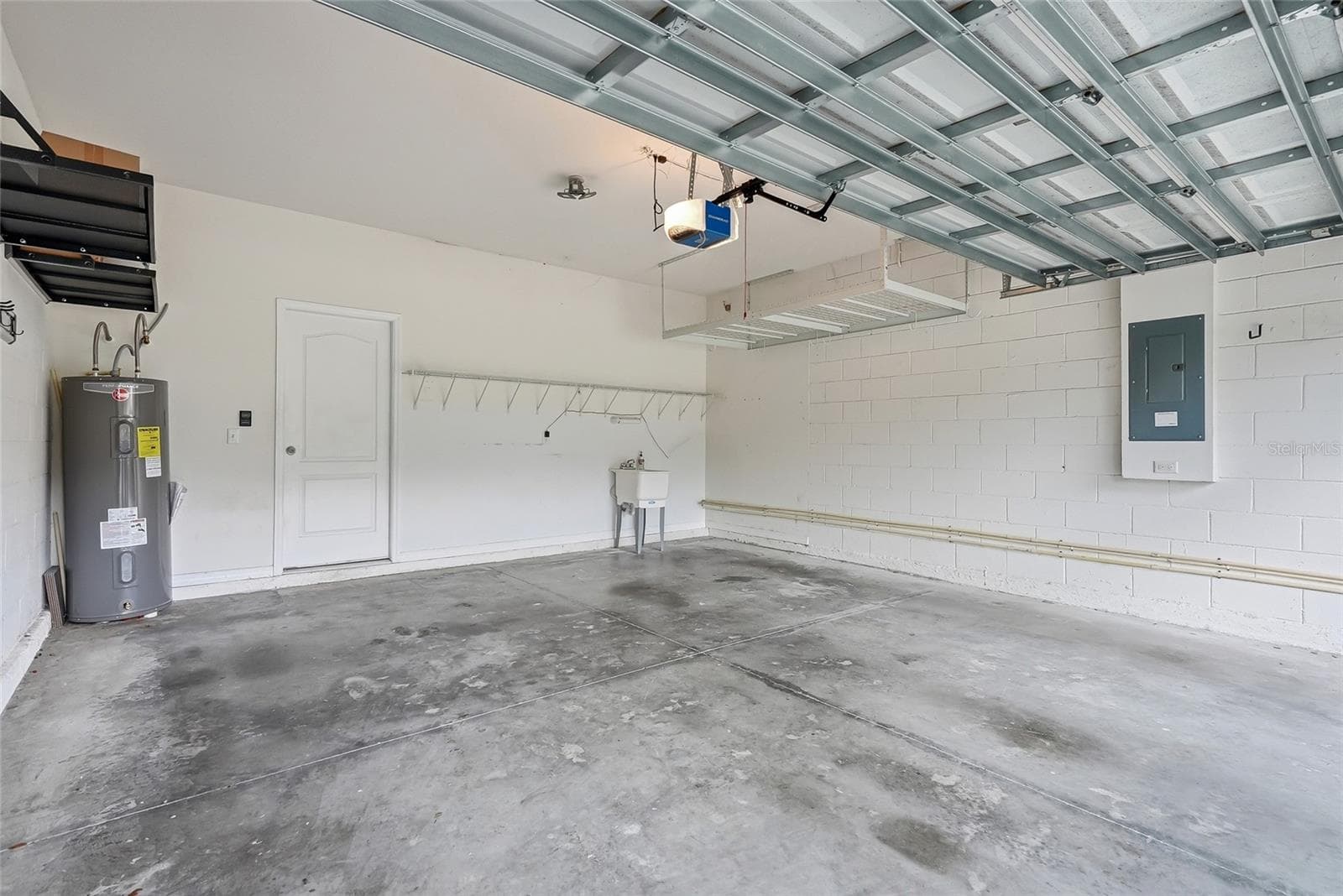 Townhouse at 13105 CANOPY CREEK DR, TAMPA, photo 39 of 46