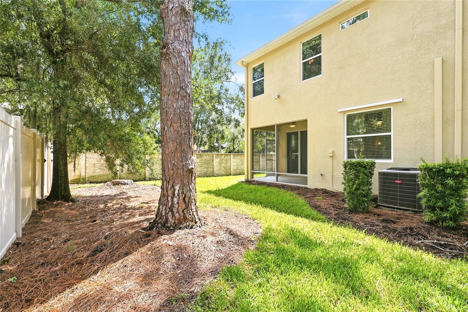 Townhouse at 13105 CANOPY CREEK DR, TAMPA, photo 43 of 46