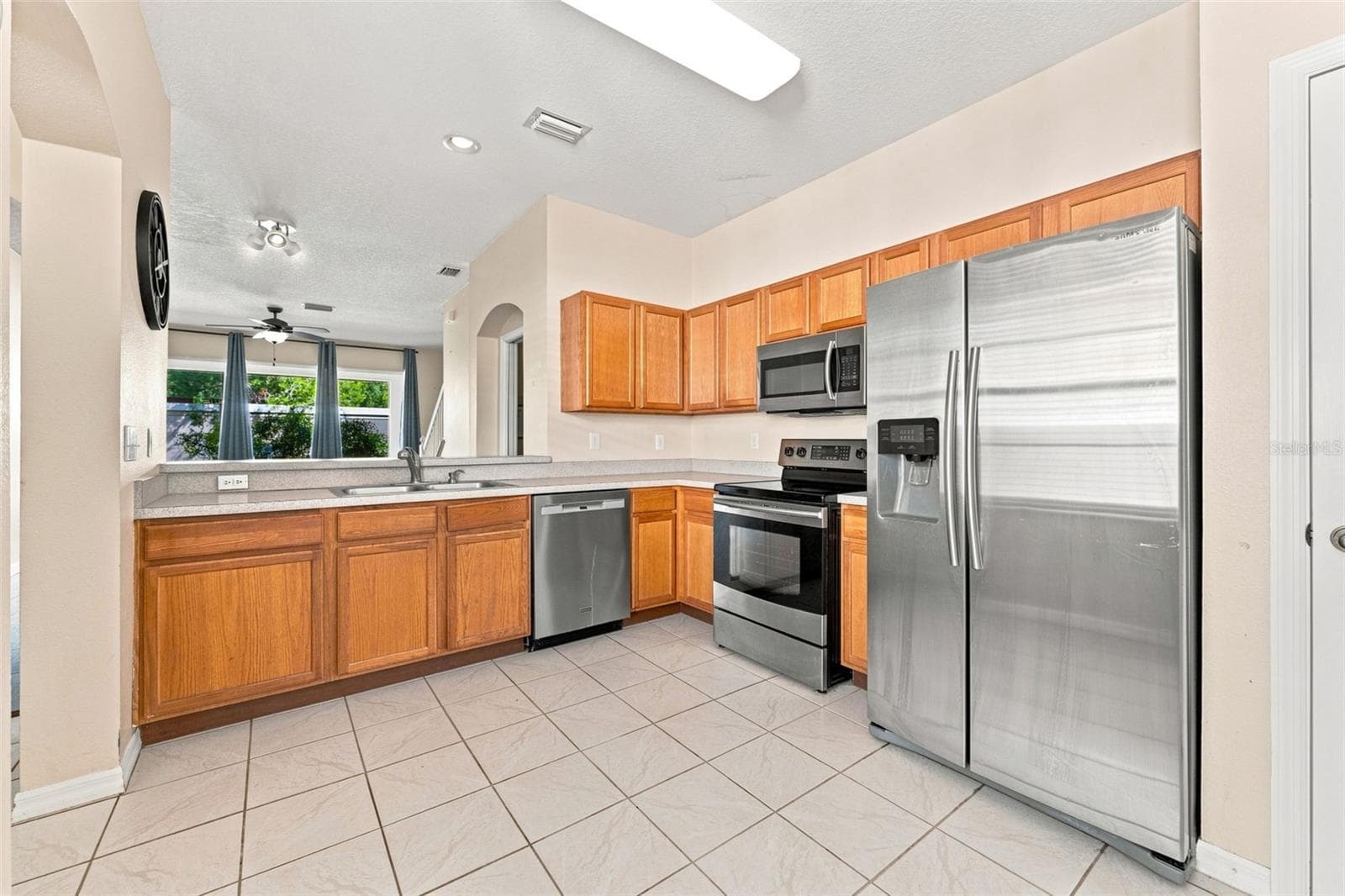 Townhouse at 11220 WINDSOR PLACE CIR, TAMPA, photo 8 of 41
