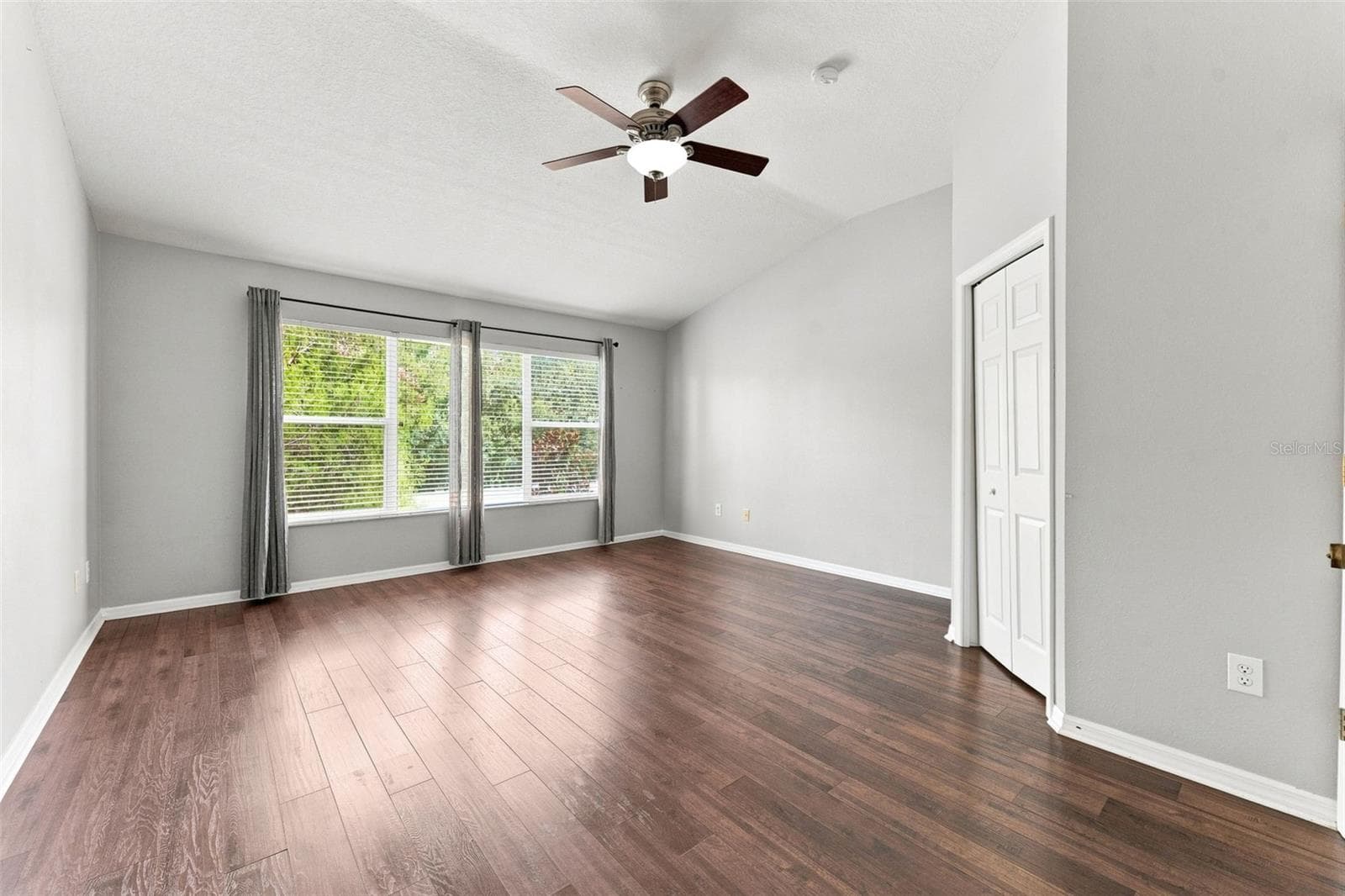 Townhouse at 11220 WINDSOR PLACE CIR, TAMPA, photo 17 of 41
