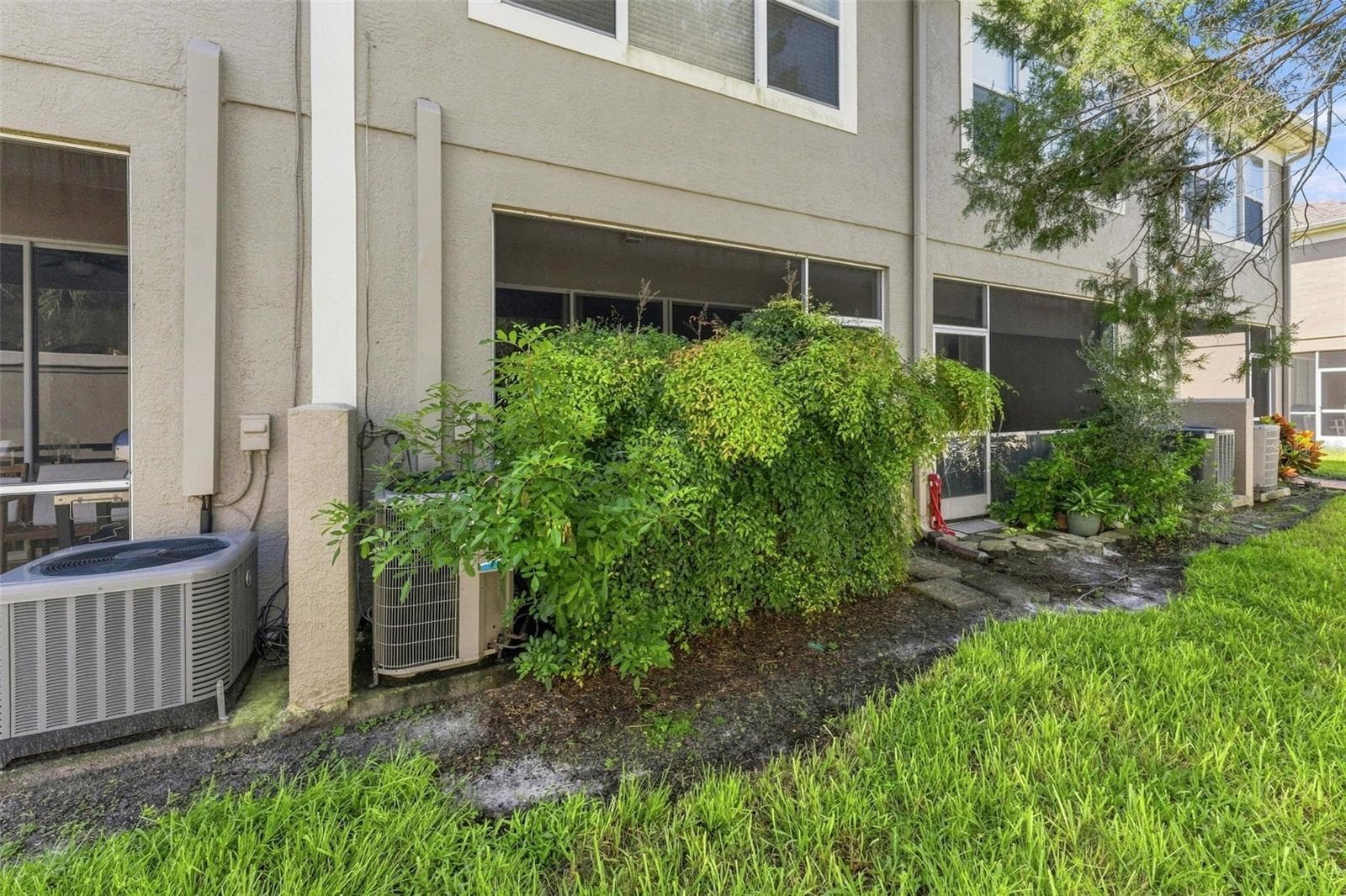 Townhouse at 11220 WINDSOR PLACE CIR, TAMPA, photo 32 of 41