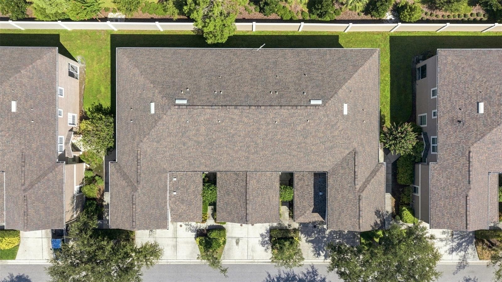 Townhouse at 11220 WINDSOR PLACE CIR, TAMPA, photo 39 of 41