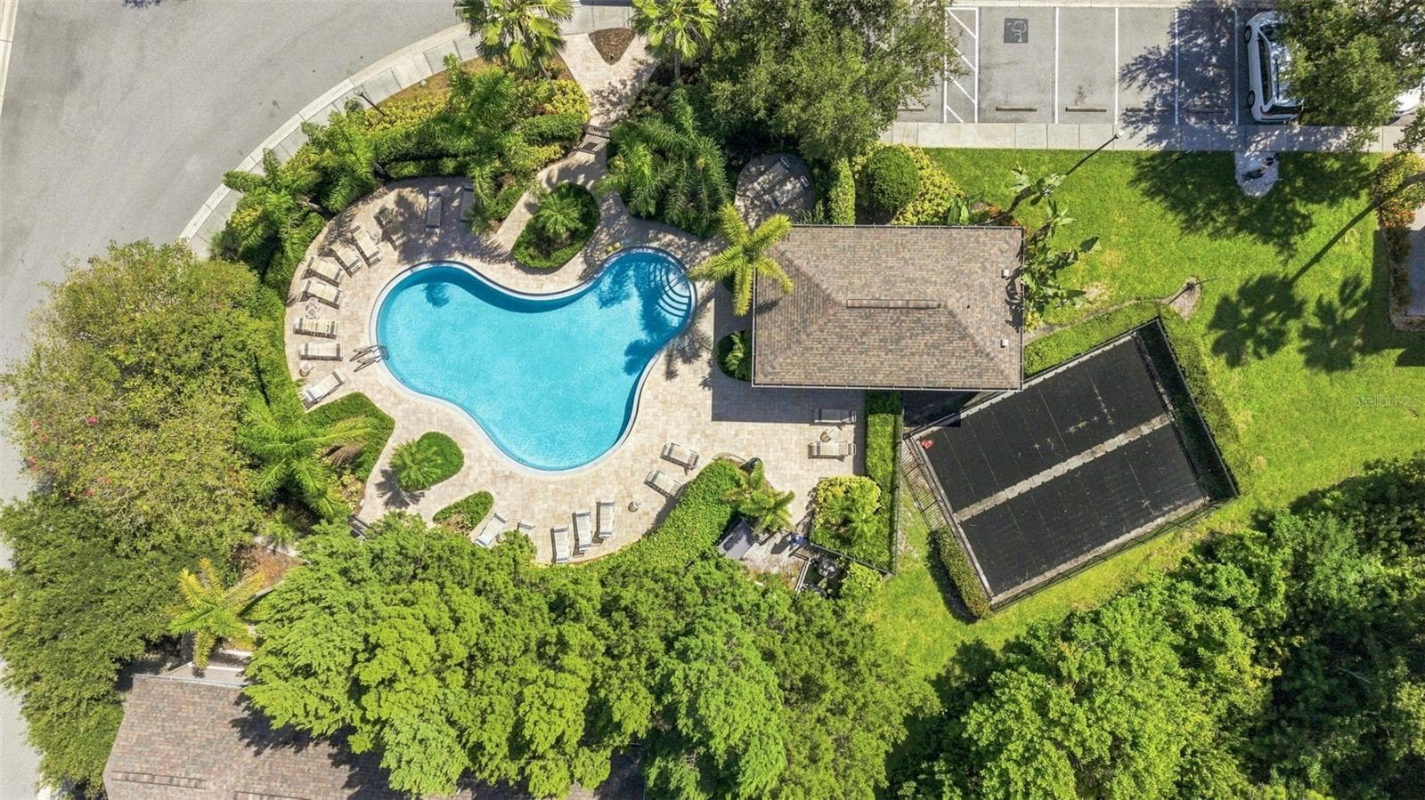Townhouse at 11220 WINDSOR PLACE CIR, TAMPA, photo 40 of 41