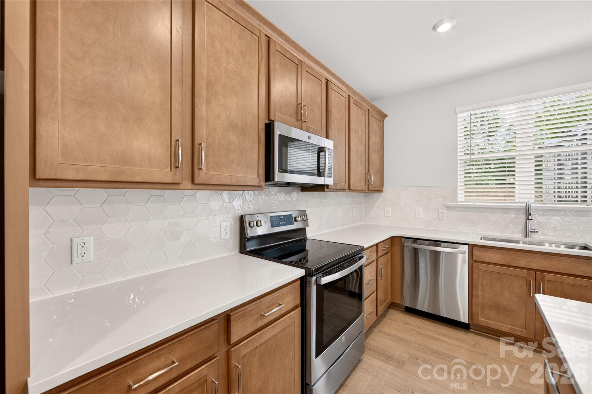 Kitchen Appliances & Blinds Included - Charlotte