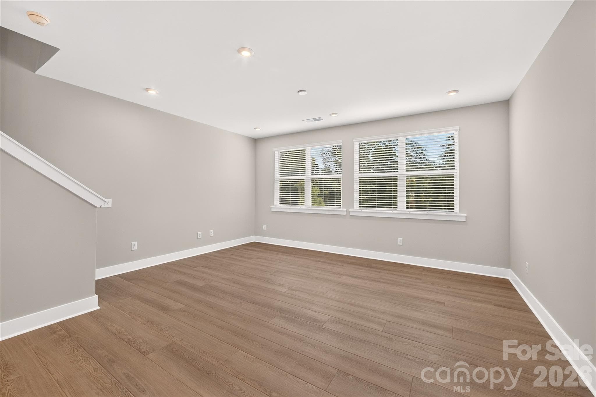 Bright Living with Beautiful Windows - Charlotte