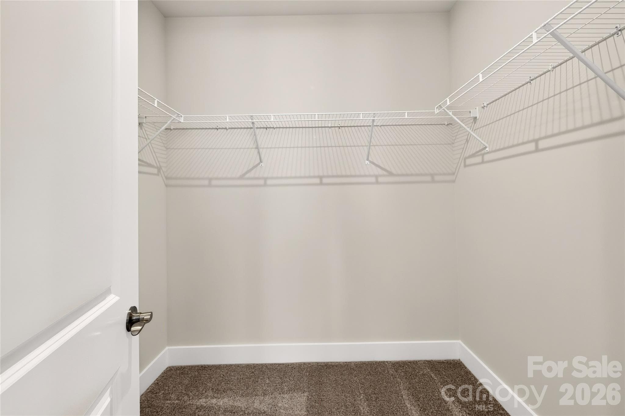 Walk-In Closet - Charlotte