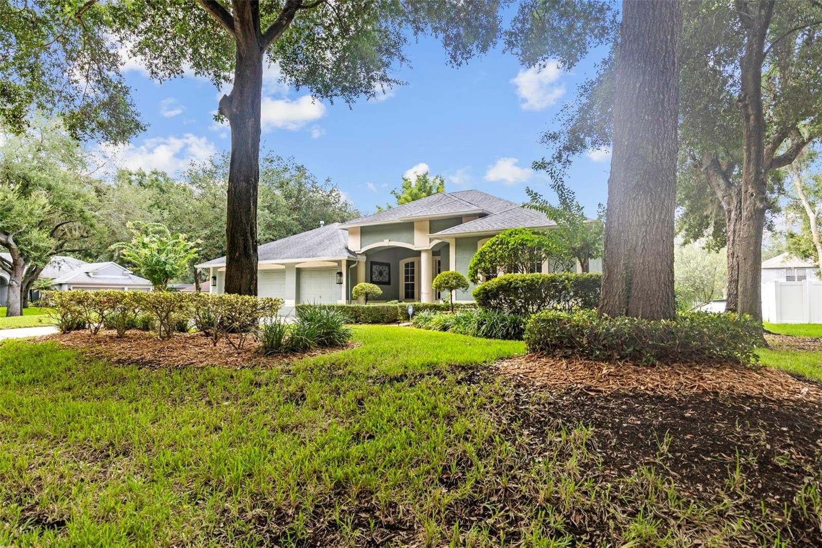 Single Family Residence at 28 CAMELOT RIDGE DR, BRANDON, photo 7 of 70