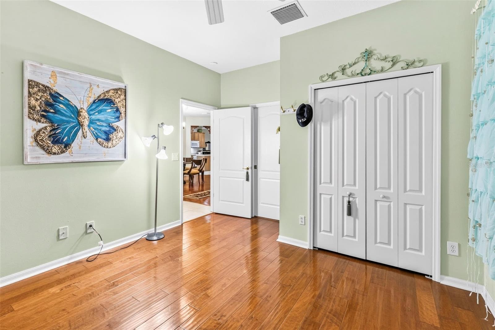 Single Family Residence at 28 CAMELOT RIDGE DR, BRANDON, photo 19 of 70