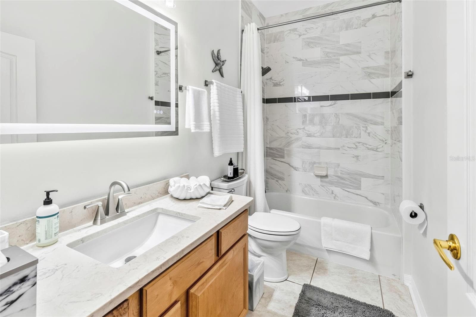 Single Family Residence at 28 CAMELOT RIDGE DR, BRANDON, photo 36 of 70
