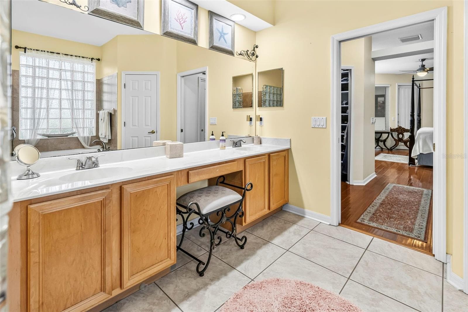 Single Family Residence at 28 CAMELOT RIDGE DR, BRANDON, photo 44 of 70