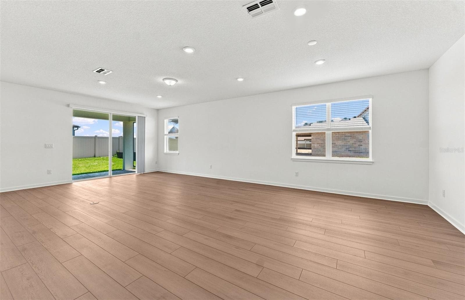Gathering Room - 33335 HERDS HALLOW WAY, WESLEY CHAPEL