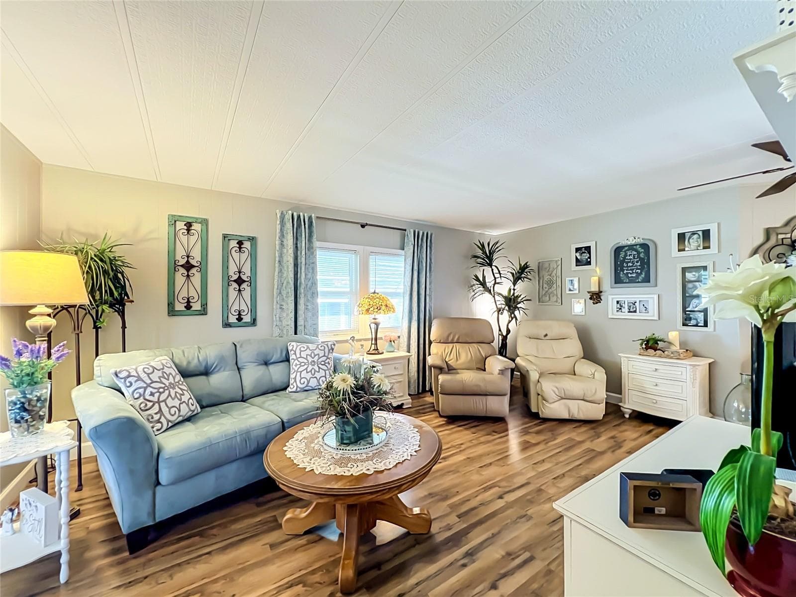 Manufactured Home at 1108 NASSAU CIR, TAVARES, photo 8 of 63
