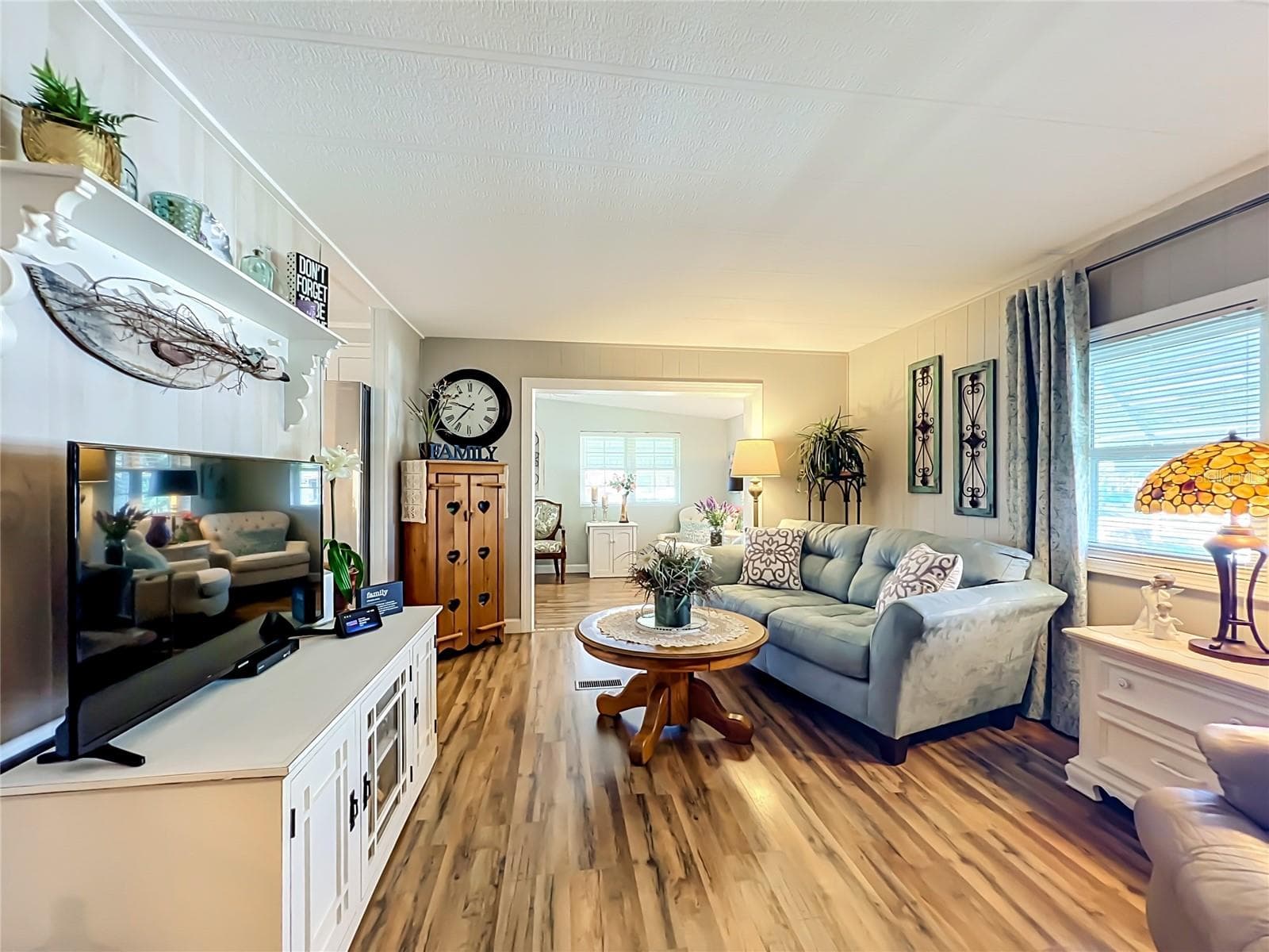 Manufactured Home at 1108 NASSAU CIR, TAVARES, photo 10 of 63