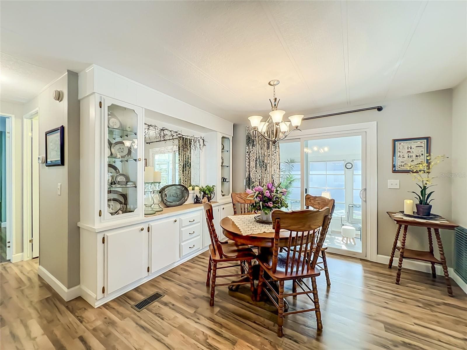 Manufactured Home at 1108 NASSAU CIR, TAVARES, photo 11 of 63