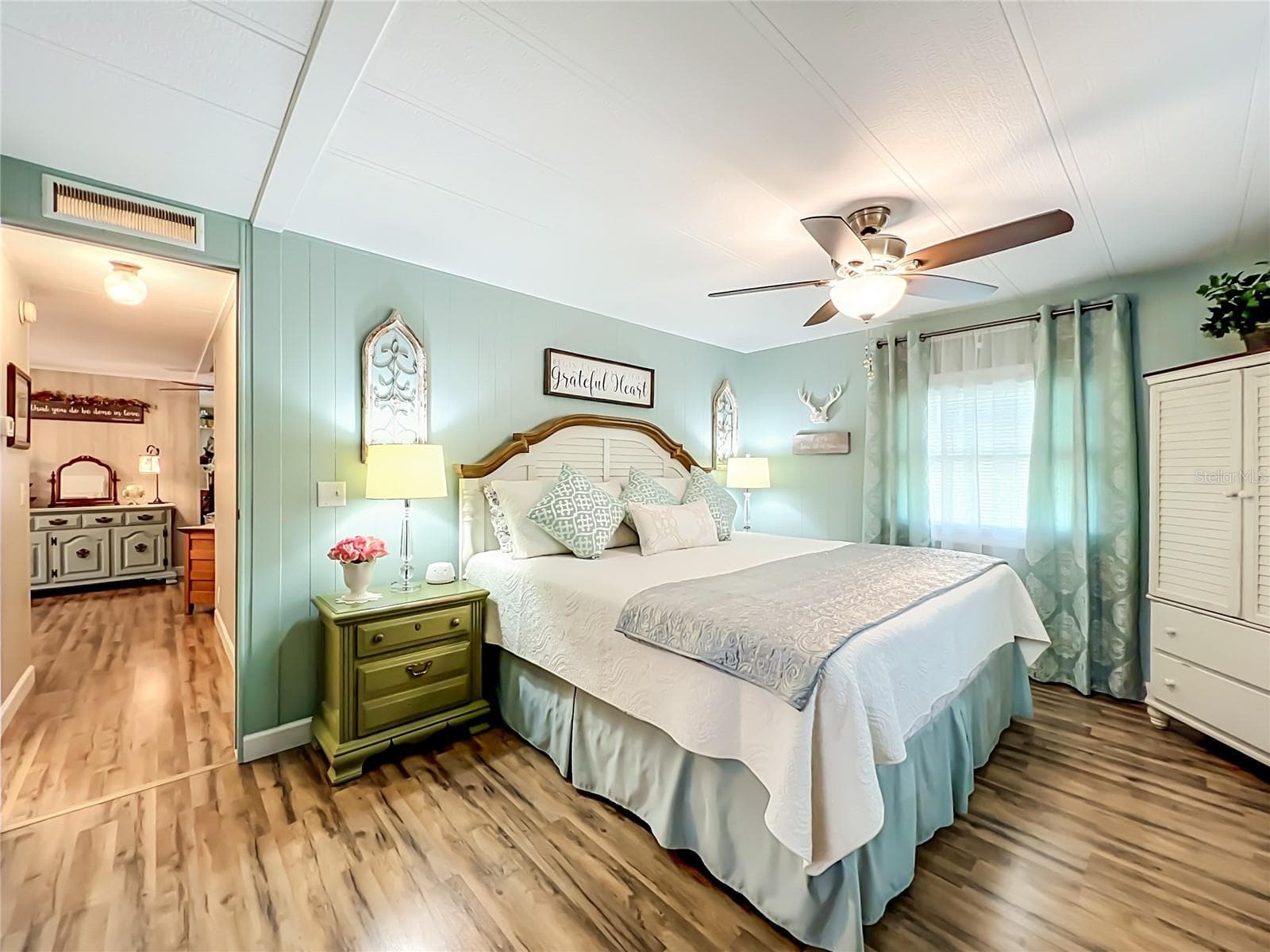 Manufactured Home at 1108 NASSAU CIR, TAVARES, photo 25 of 63