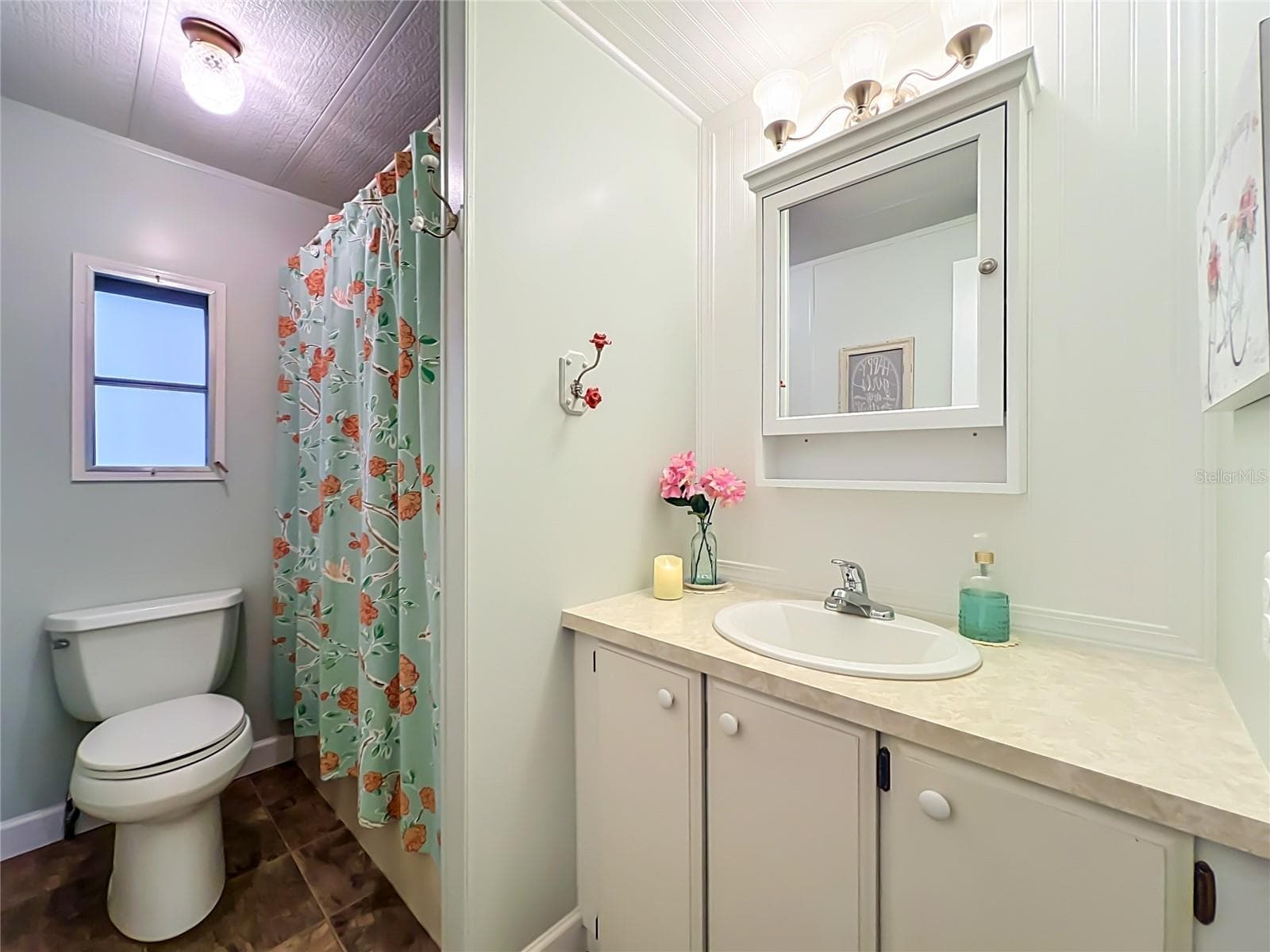 Bathroom 2 - 1108 NASSAU CIR, TAVARES