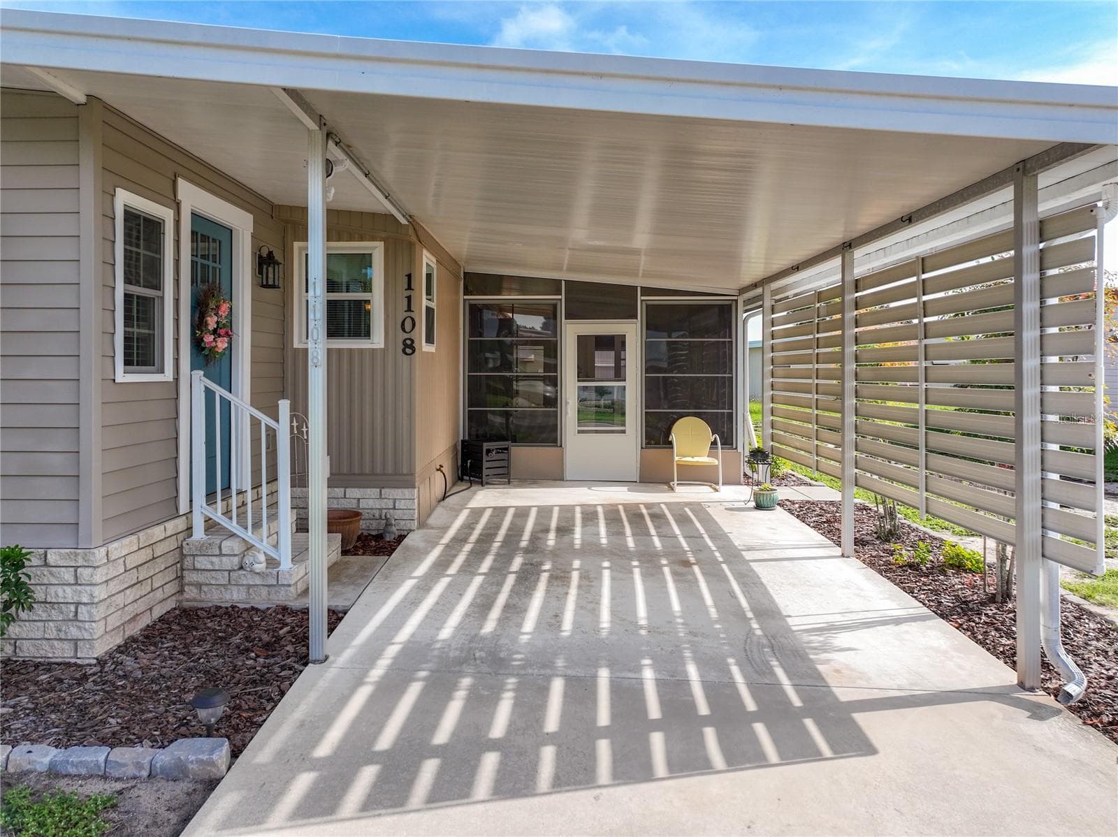 Manufactured Home at 1108 NASSAU CIR, TAVARES, photo 40 of 63