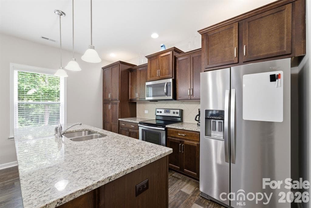 Single Family Residence at 2628 Courtland Drive, Clover, photo 4 of 25
