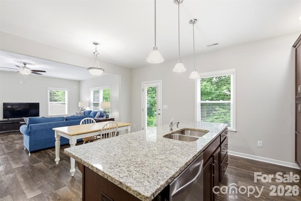 Single Family Residence at 2628 Courtland Drive, Clover, photo 3 of 25