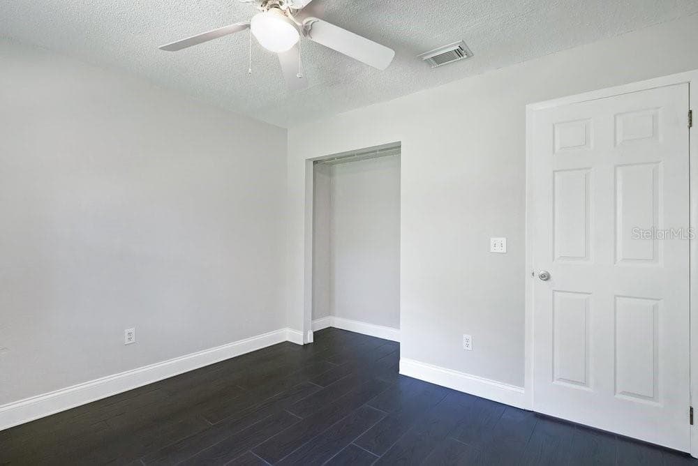 Single Family Residence at 156 LAKE DR, ORLANDO, photo 16 of 30