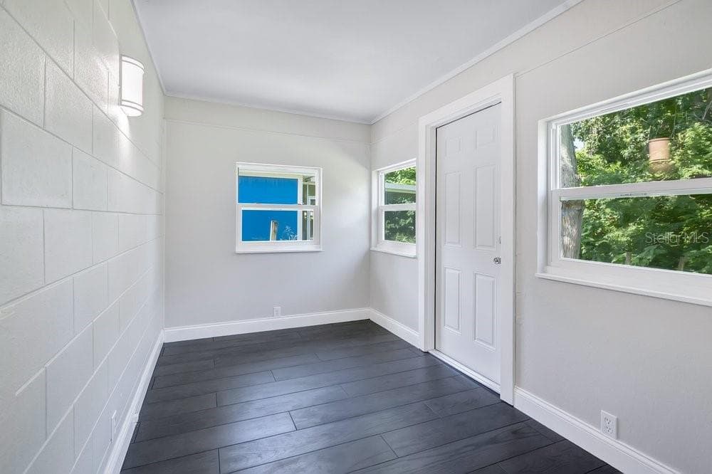 Single Family Residence at 156 LAKE DR, ORLANDO, photo 20 of 30