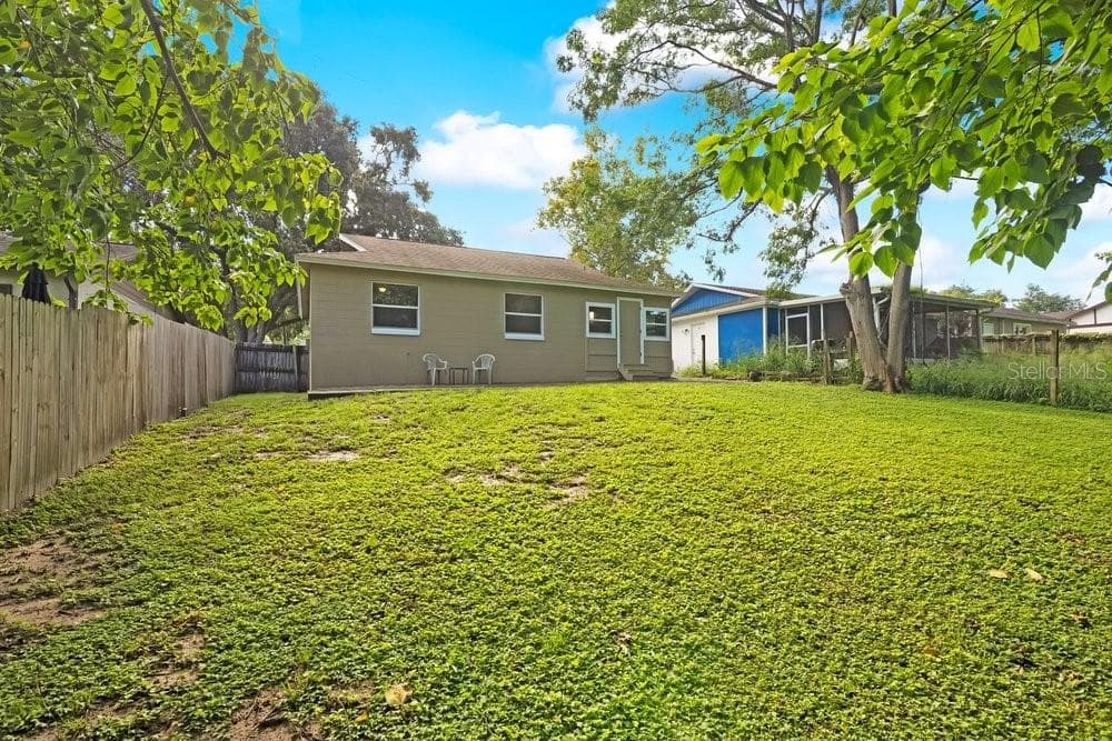 Single Family Residence at 156 LAKE DR, ORLANDO, photo 23 of 30