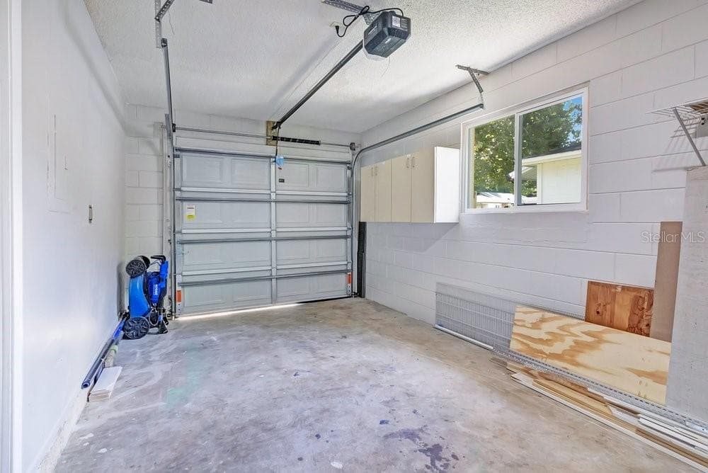 Single Family Residence at 156 LAKE DR, ORLANDO, photo 25 of 30