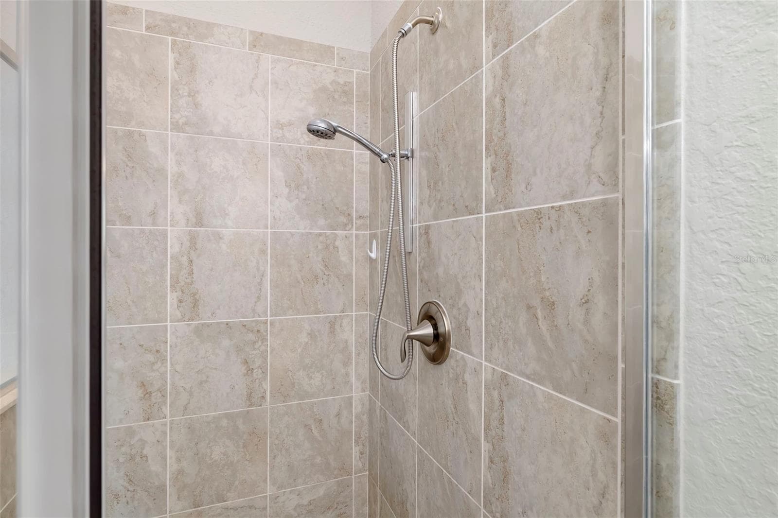 Primary Shower - 17927 POLO TRL, BRADENTON