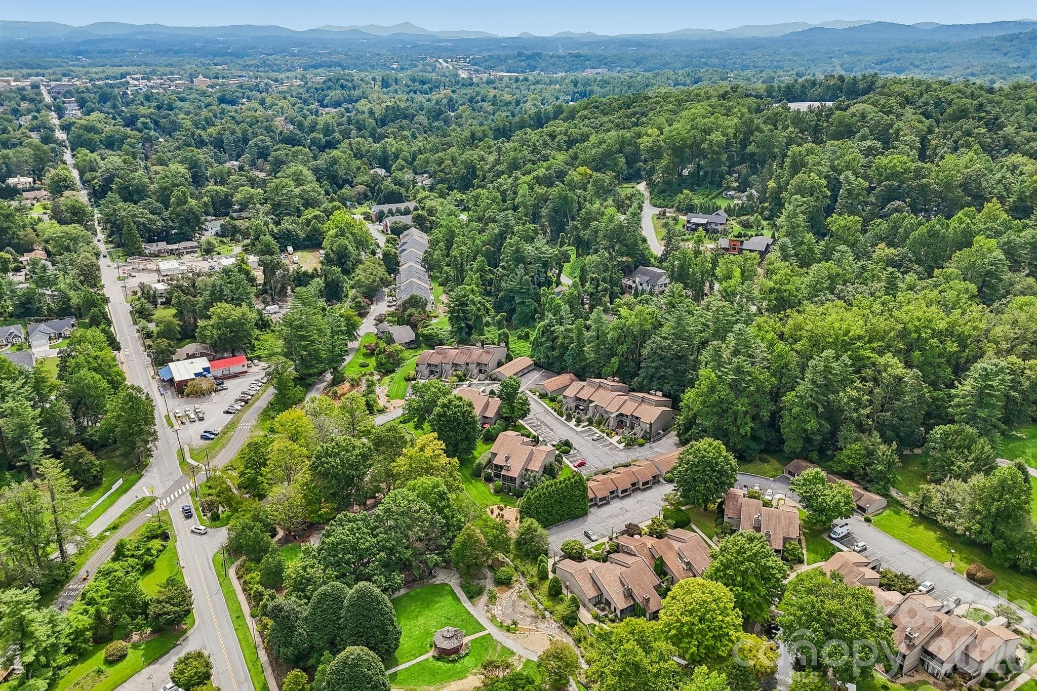 Condominium at 210 Juniper Lane, Hendersonville, photo 38 of 38