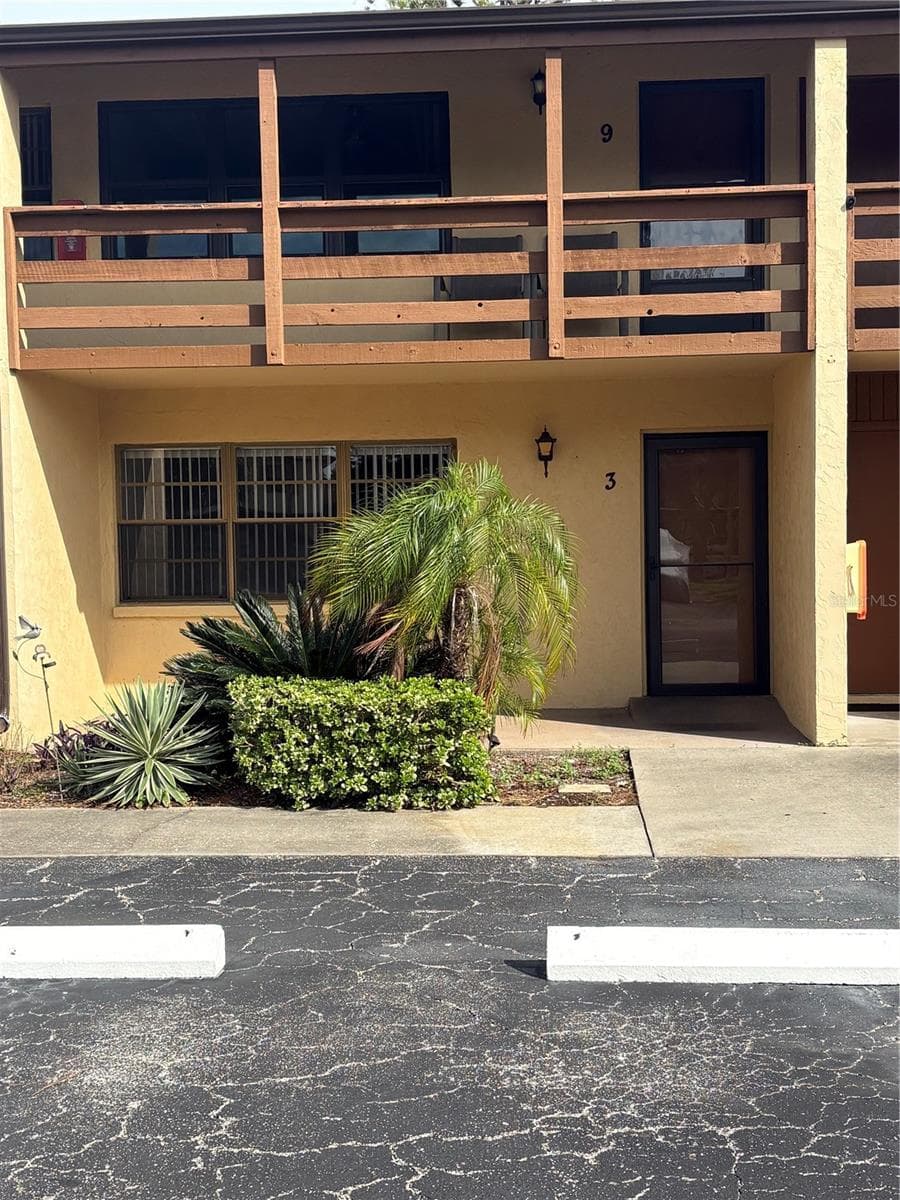 Condominium at 9 QUAILS RUN BLVD #3, ENGLEWOOD, photo 2 of 36