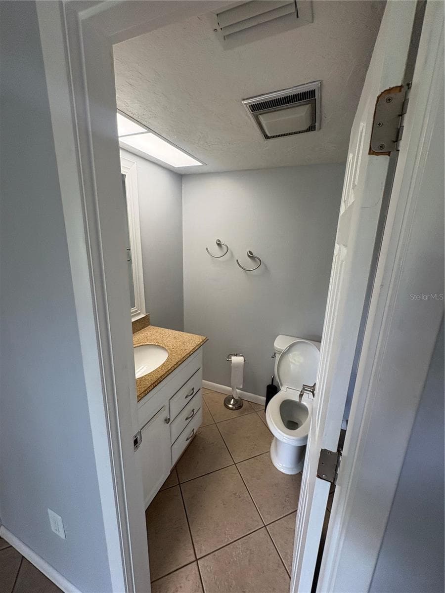 Condominium at 9 QUAILS RUN BLVD #3, ENGLEWOOD, photo 26 of 36