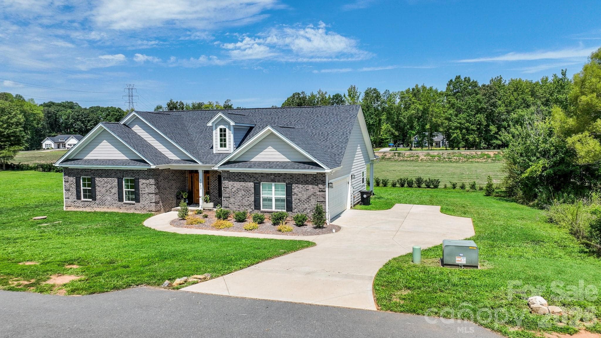 Single Family Residence at 3013 Isle Lane, Monroe, photo 2 of 35