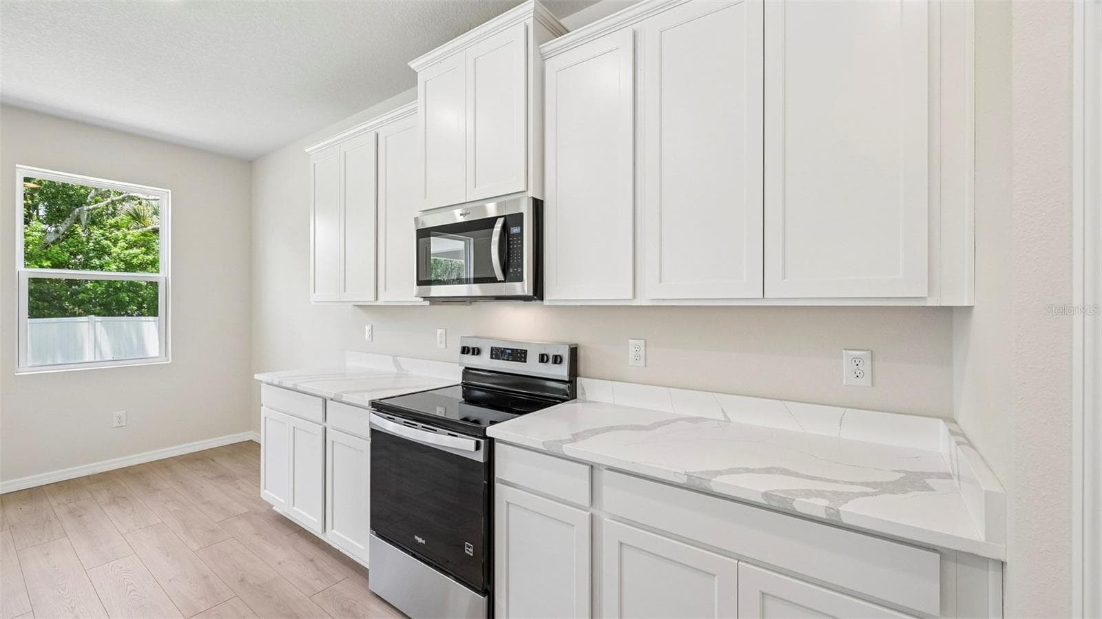Single Family Residence at 10437 WOODLAND GARDEN WAY, PARRISH, photo 5 of 51