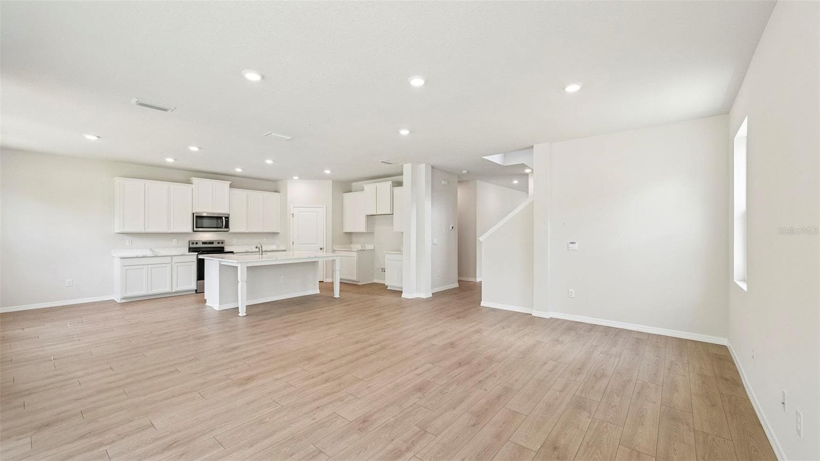 Single Family Residence at 10437 WOODLAND GARDEN WAY, PARRISH, photo 8 of 51