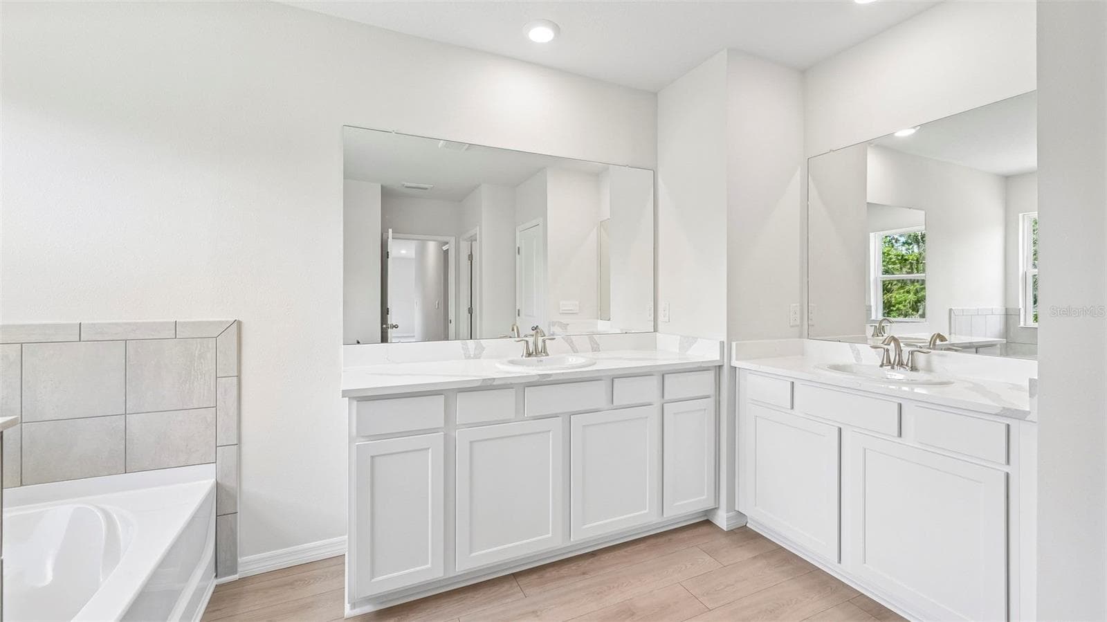 Single Family Residence at 10437 WOODLAND GARDEN WAY, PARRISH, photo 20 of 51