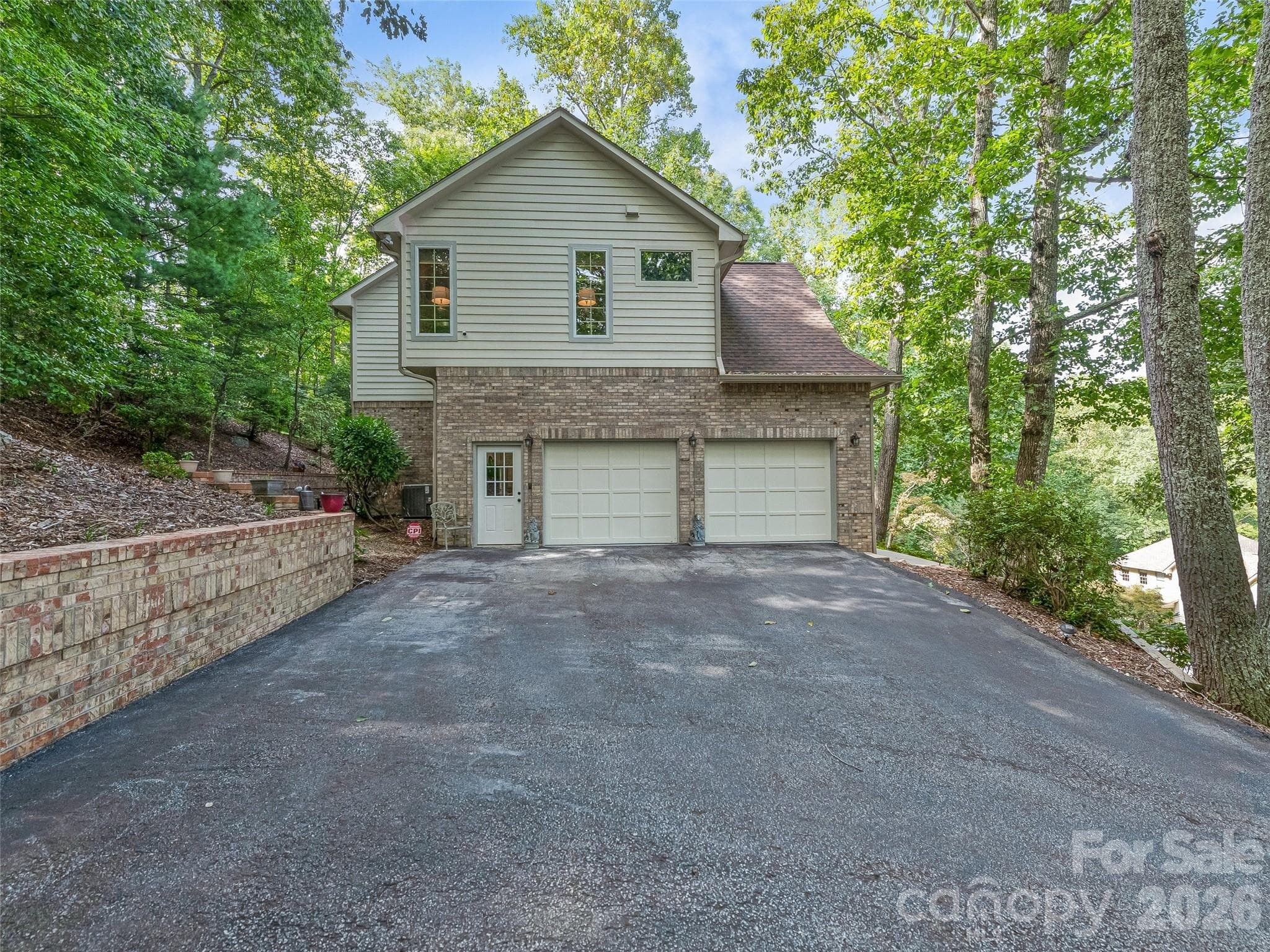 Single Family Residence at 105 Galloway Drive, Asheville, photo 46 of 47
