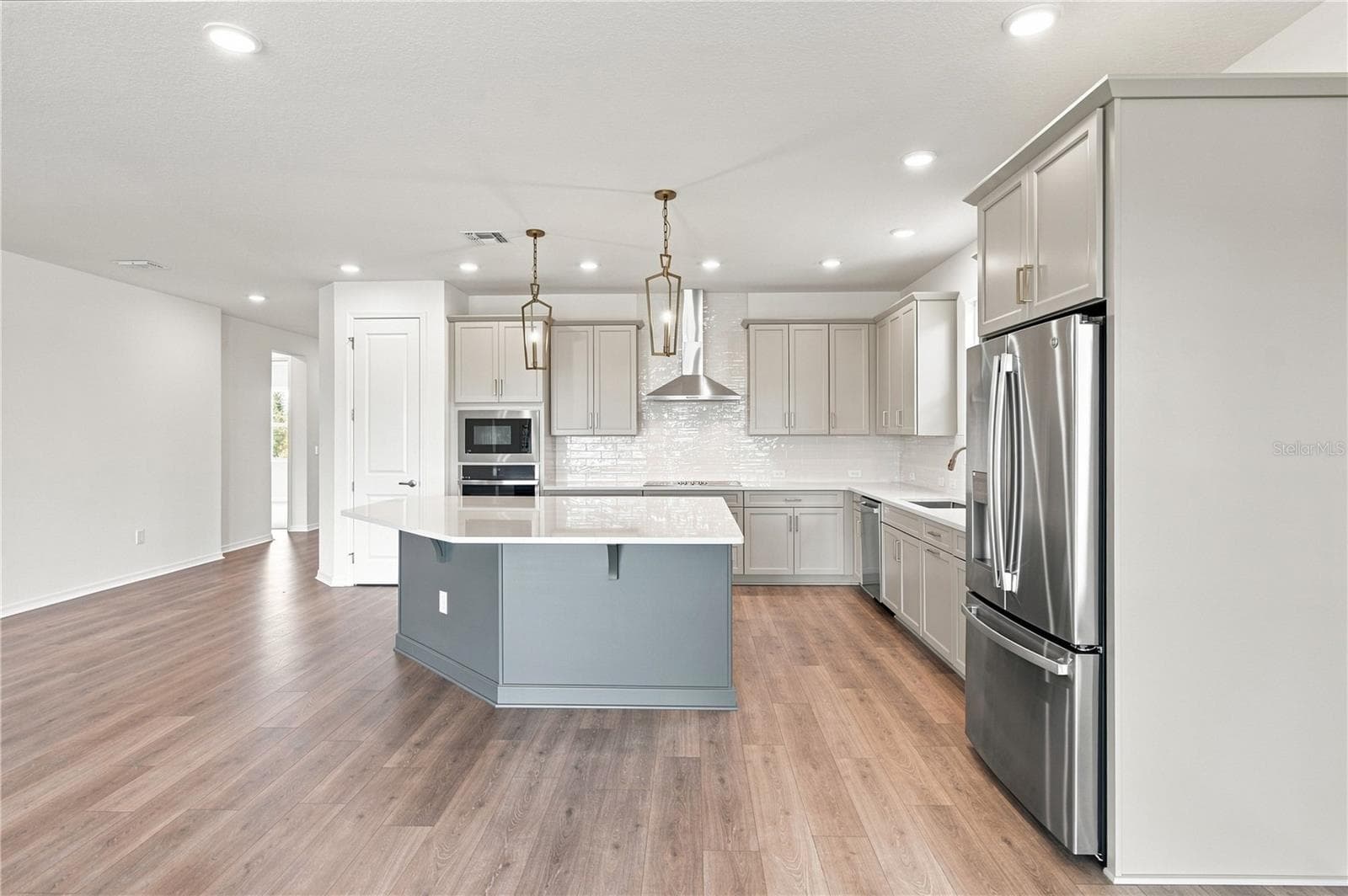 Kitchen - 5033 ORINOCO LN, ST CLOUD