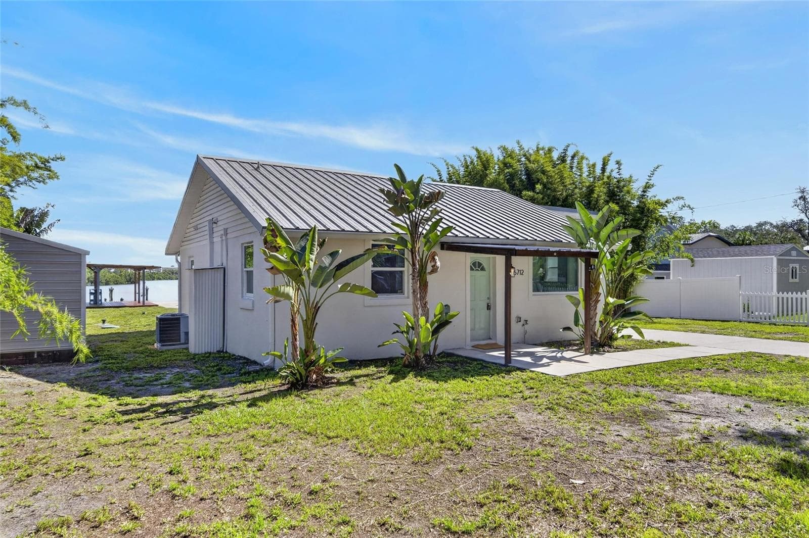 Single Family Residence at 6712 MYRNA DR, TAMPA, photo 9 of 89