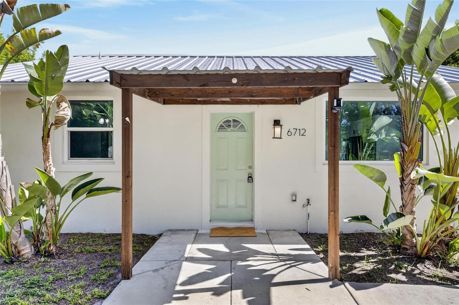 Single Family Residence at 6712 MYRNA DR, TAMPA, photo 11 of 89