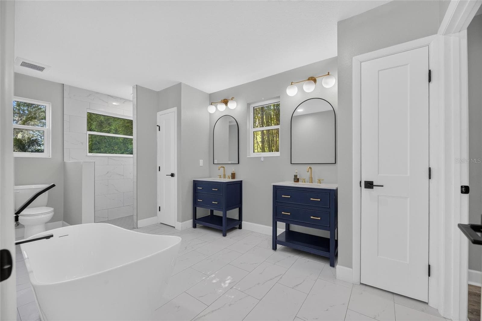 Single Family Residence at 6712 MYRNA DR, TAMPA, photo 36 of 89