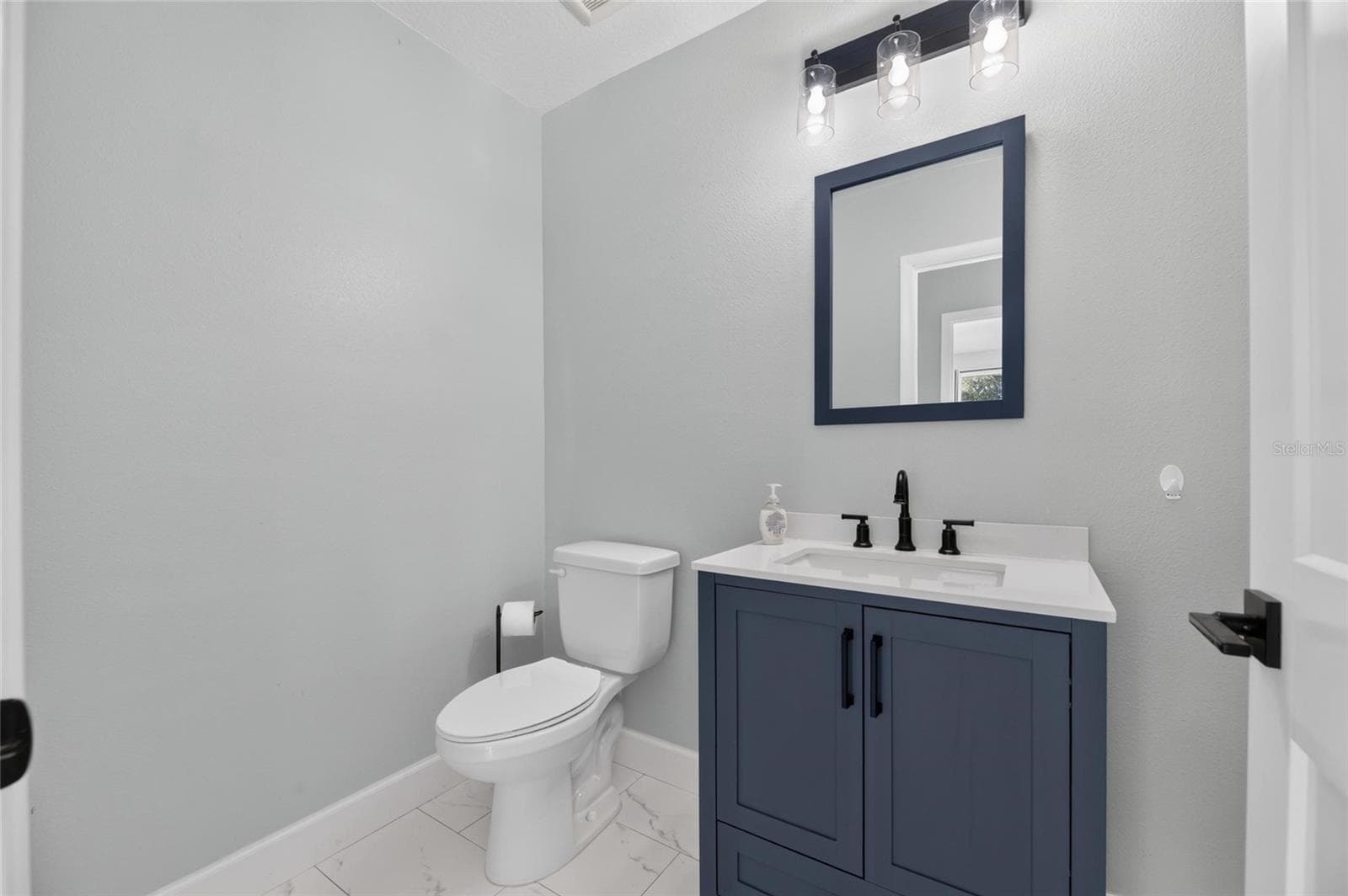Single Family Residence at 6712 MYRNA DR, TAMPA, photo 40 of 89