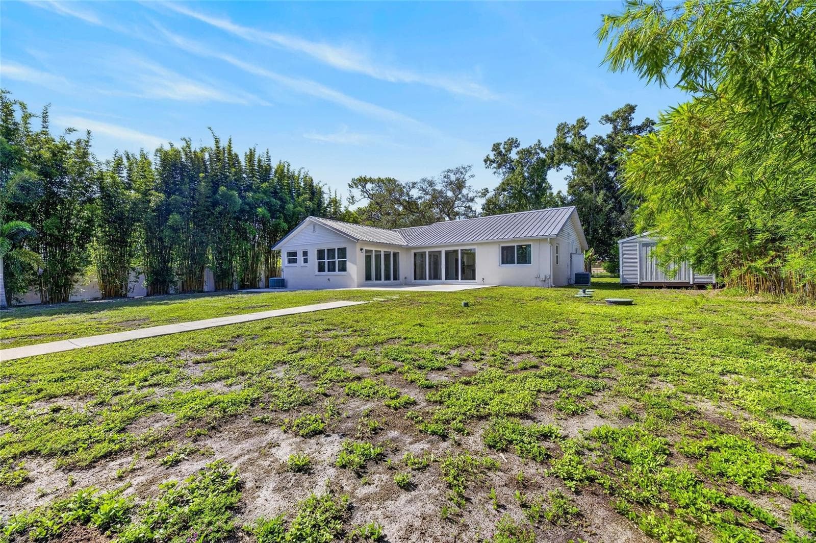 Single Family Residence at 6712 MYRNA DR, TAMPA, photo 70 of 89