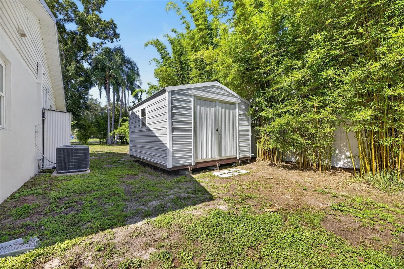 Single Family Residence at 6712 MYRNA DR, TAMPA, photo 72 of 89