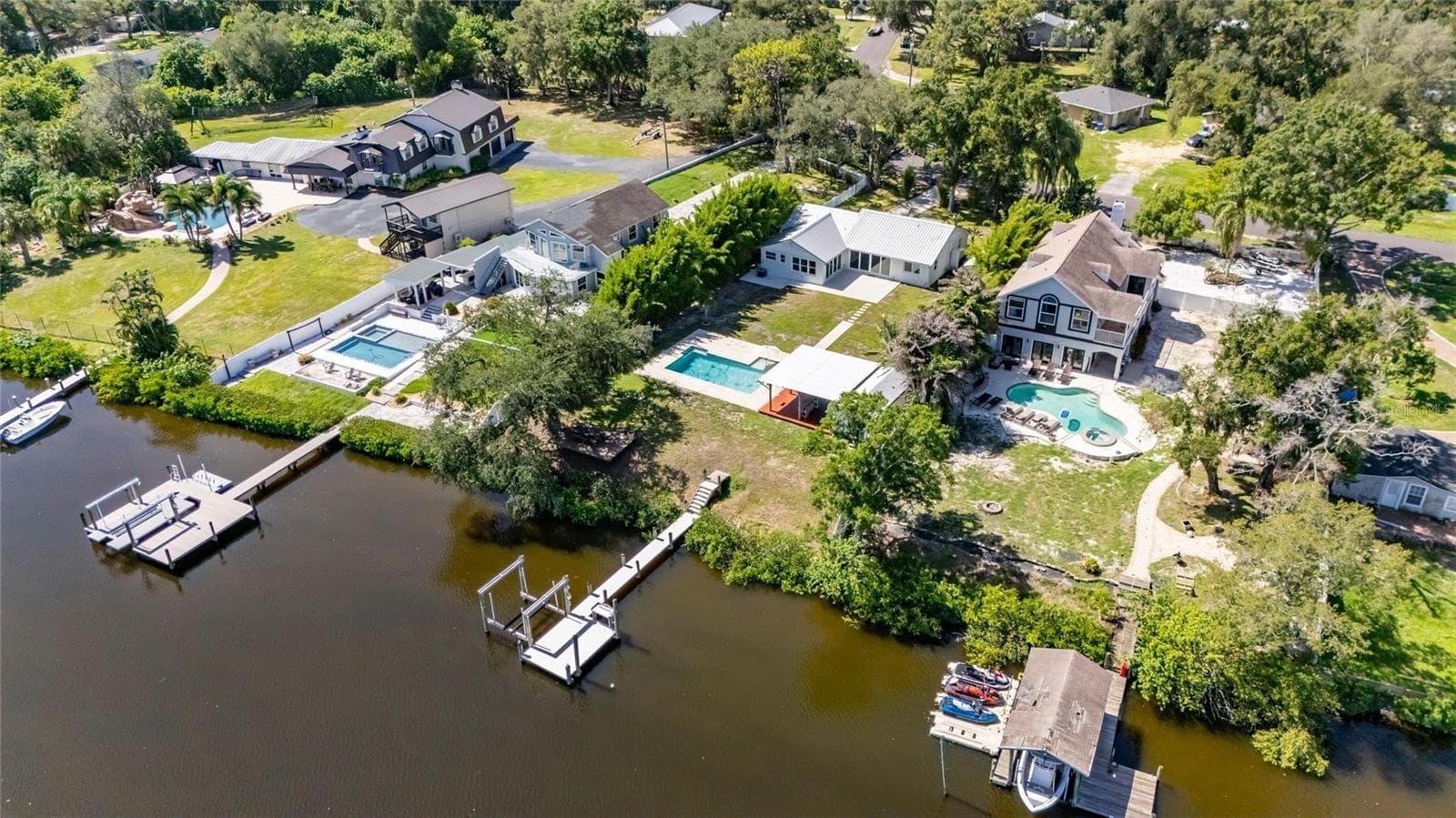 Single Family Residence at 6712 MYRNA DR, TAMPA, photo 81 of 89